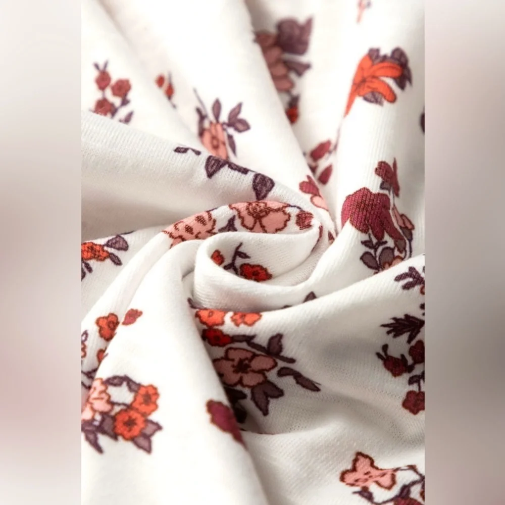 Floral Print White and Red Women's Top - Picture 9 of 12